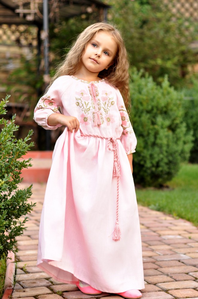 Нарядна дитяча сукня з ніжно-рожевого льону    Модель: ДП16/14-278