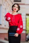 Шикарна жіноча блуза червоного відтінку з вишитими білими трояндами  Модель: Ж24-261