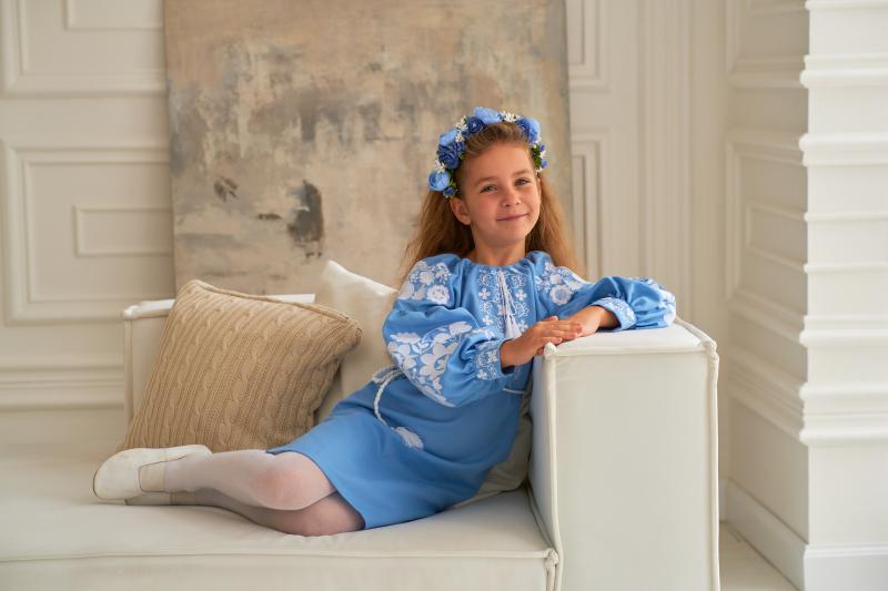 Сукня для дівчинки ніжно блакитного кольору "Хмаринка" на домотканому полотні фото 3