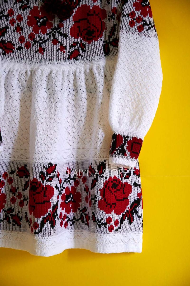 Ніжна сукня для дівчинки з натуральної тканини "В'язані троянди червоні" 100% бавовна  фото 2