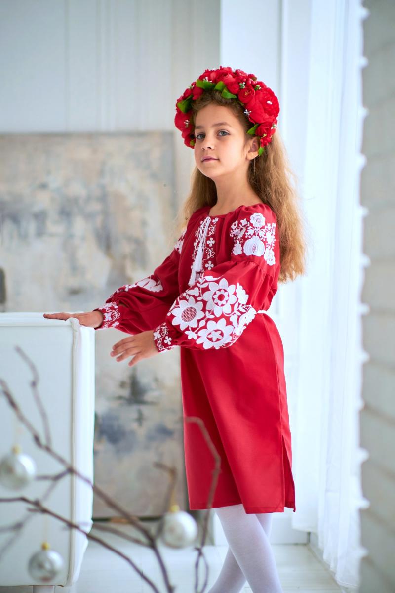 Червона сукня для дівчинки з натуральної тканини "Білі квіти"