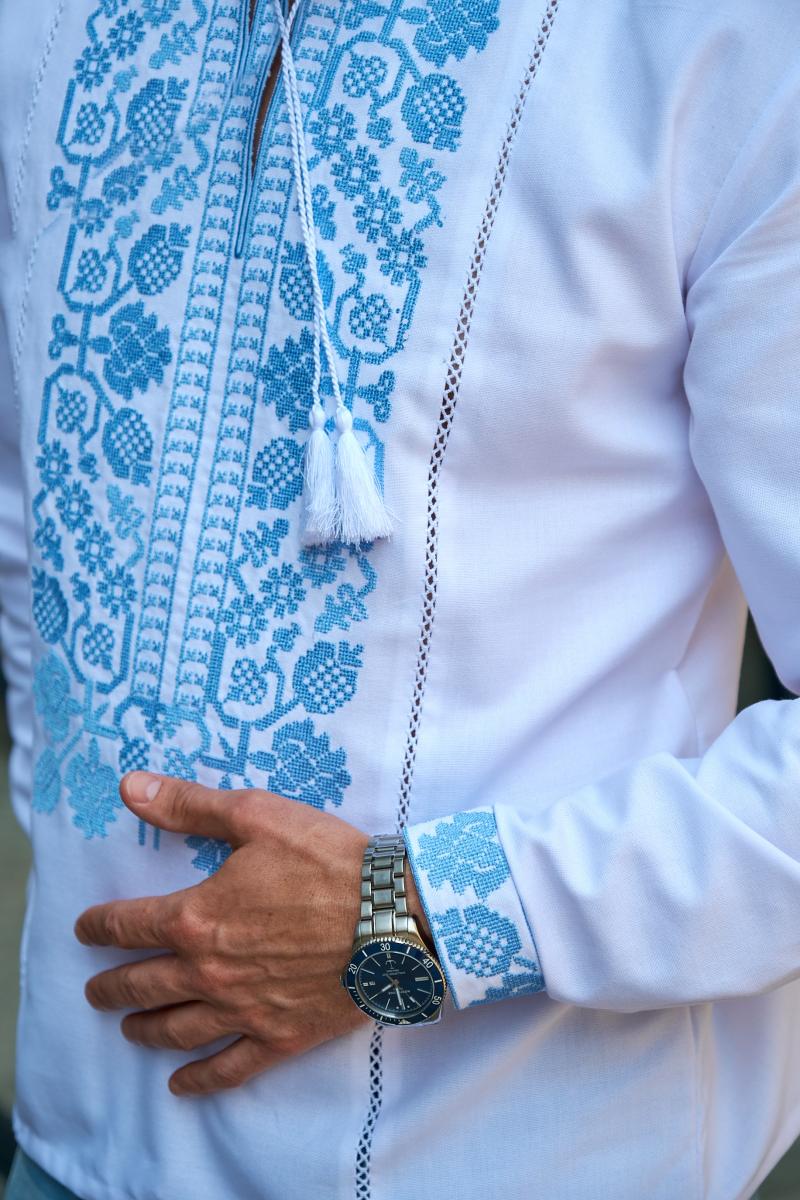 Чоловіча вишиванка з натуральної тканини "Козак" (блакитна) фото 4