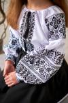 Неймовірна вишиванка для дівчинки "Сокальська" з чорною вишивкою від ТМ"КАЛИНА" фото 4