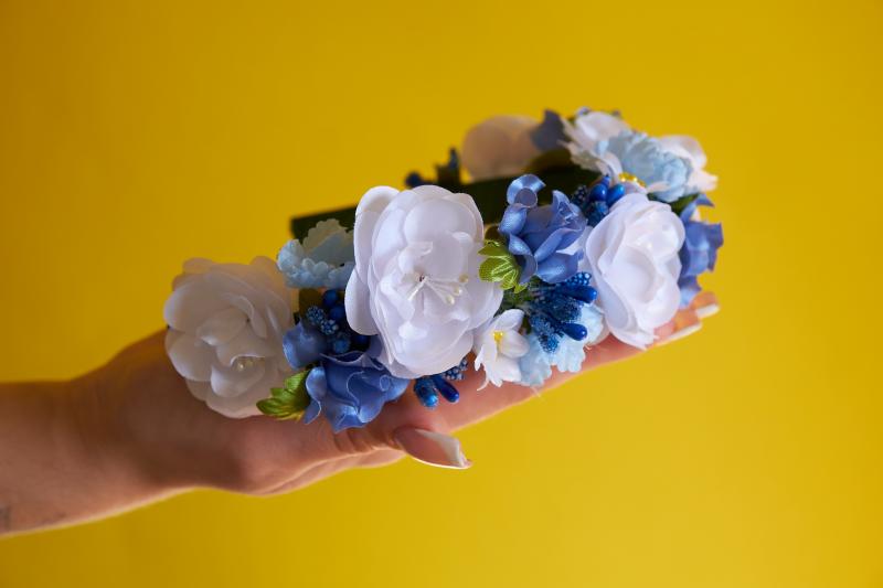 Обруч для дівчаток "Блакитно білі квіти" фото 1