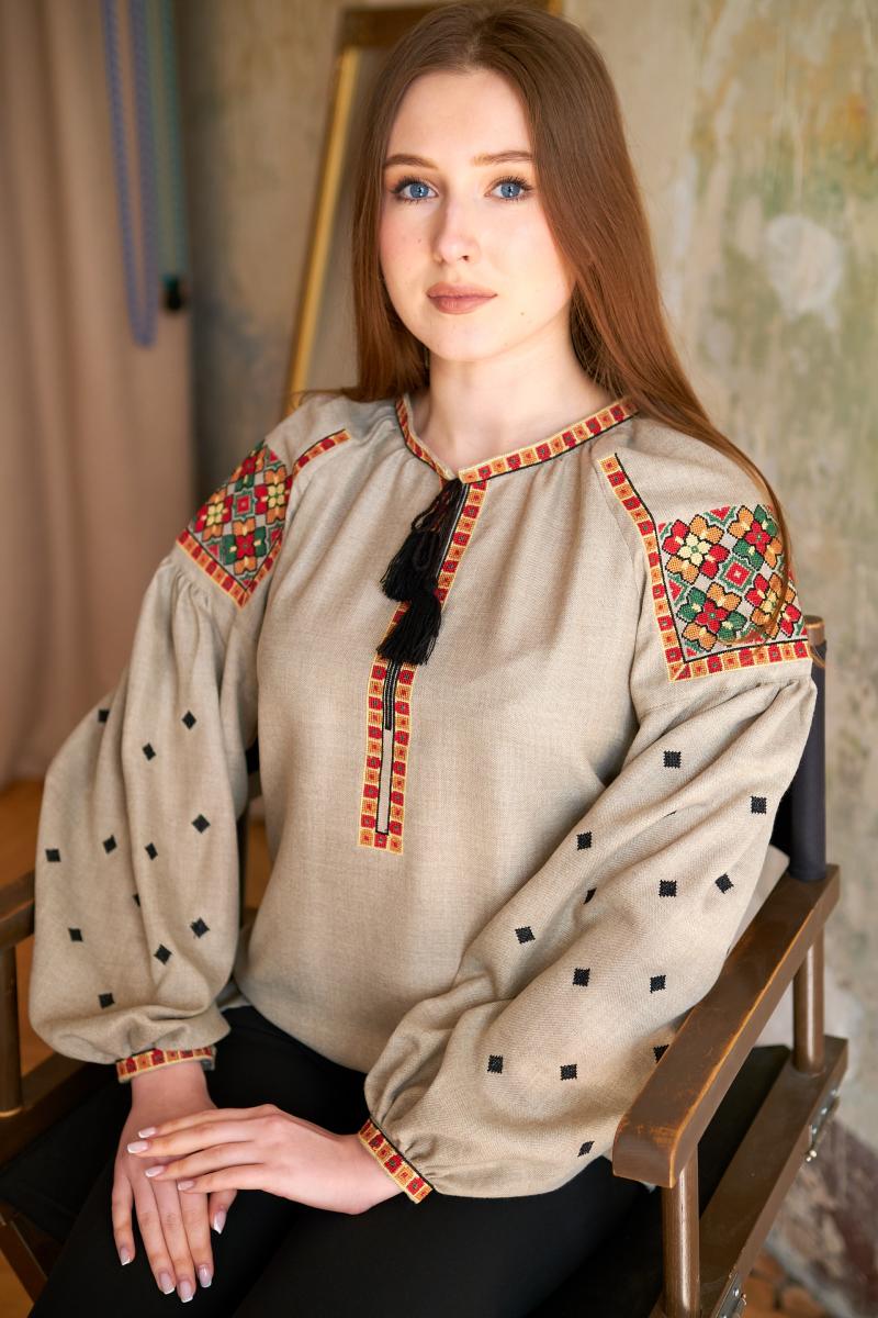 Стильна жіноча вишиванка з натуральної тканини "Світанок" 