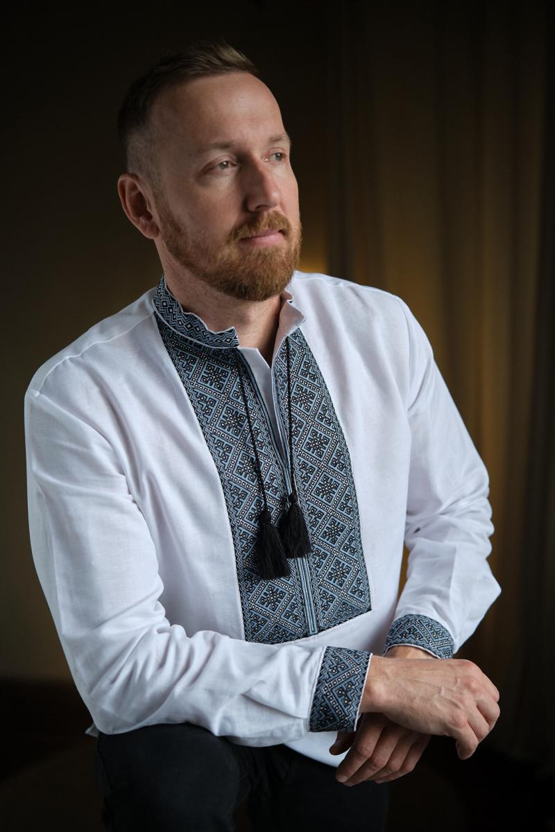 Чоловіча вишиванка з білосніжного льону та неймовірною вишивкою шерстяними нитками "Обрядова" (колір аквамарин))від ТМ КАЛИНА