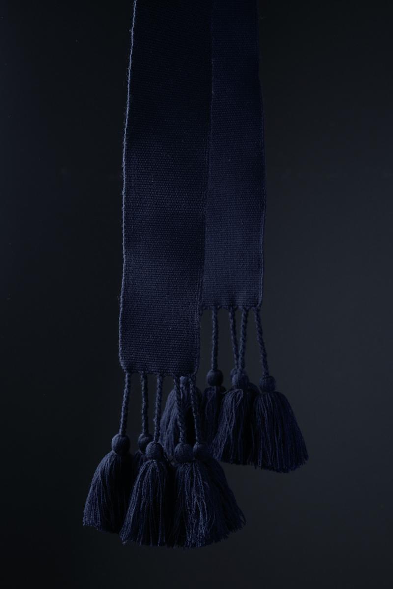 Крайка жіноча велика 3 метри з китицями, темно синя фото 3