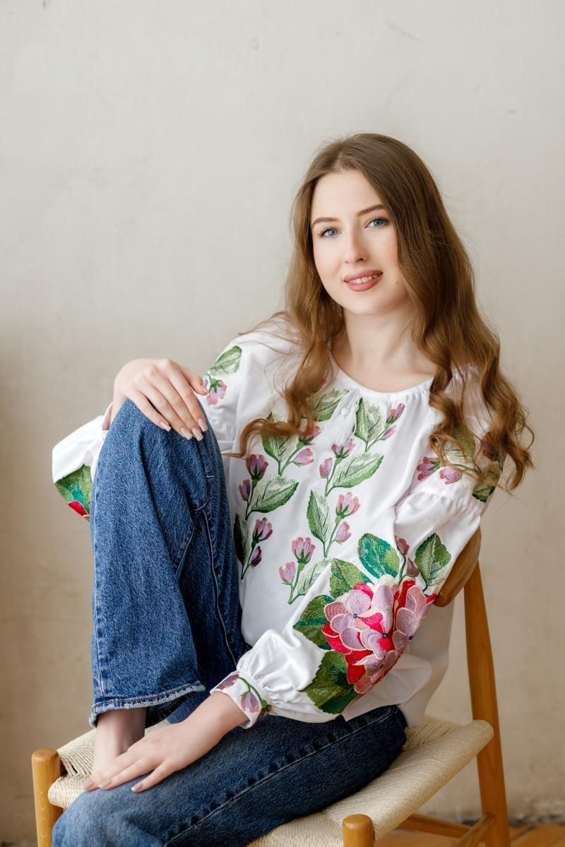 Вишиванка жіноча "Гортензія" з натуральної тканини з квітковим орнаментом від ТМ КАЛИНА фото 4