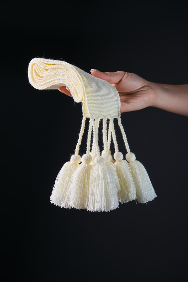 Крайка велика  (3 метри) жіноча , молочного кольору з китицями фото 1