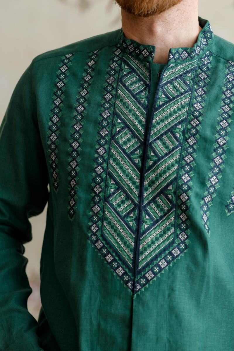 Чоловіча лляна вишиванка яскравого зеленого кольору "Горгани"  фото 3