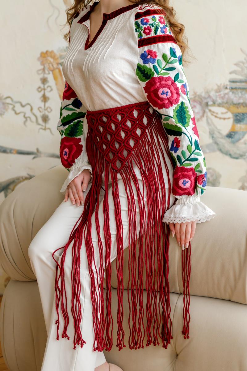 Хустина (пояс) у техніці макраме бордового кольору жіноча (ручна робота)