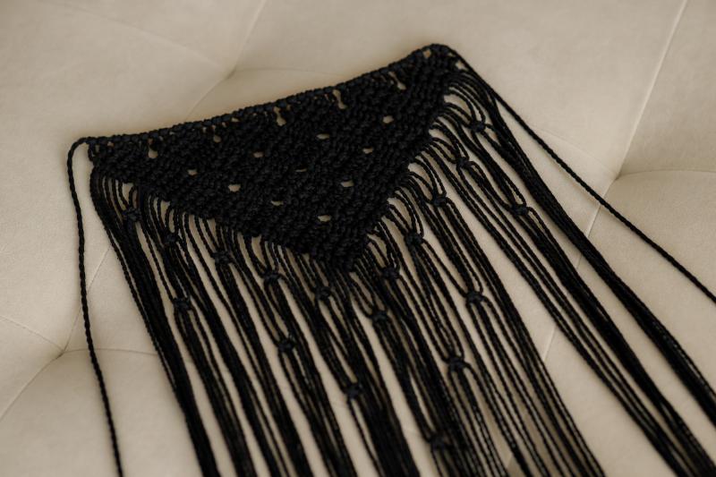 Хустина (пояс) у техніці макраме чорного кольору жіноча (ручна робота) фото 1