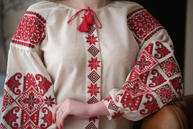 Жіноча лляна вишиванка "Оберіг" від ТМ КАЛИНА фото 1