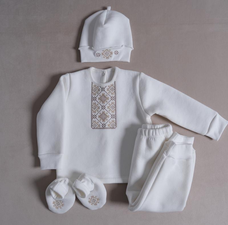 Теплий вишитий костюм для хрещення хлопчика "Світлий дотик " молочного кольору  фото 1