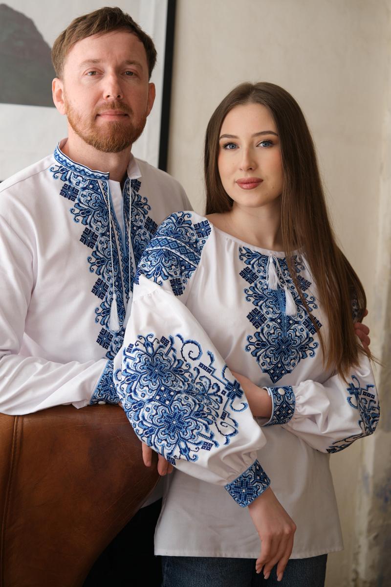 Парний комплект вишиванок  з блакитною вишивкою "Родина" від ТМ КАЛИНА