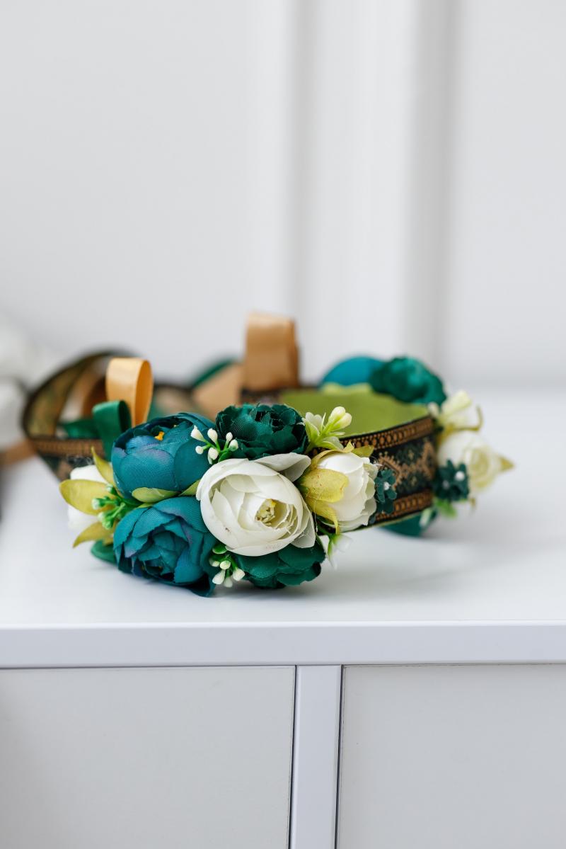 Віночок зі стрічками (зеленого кольору)