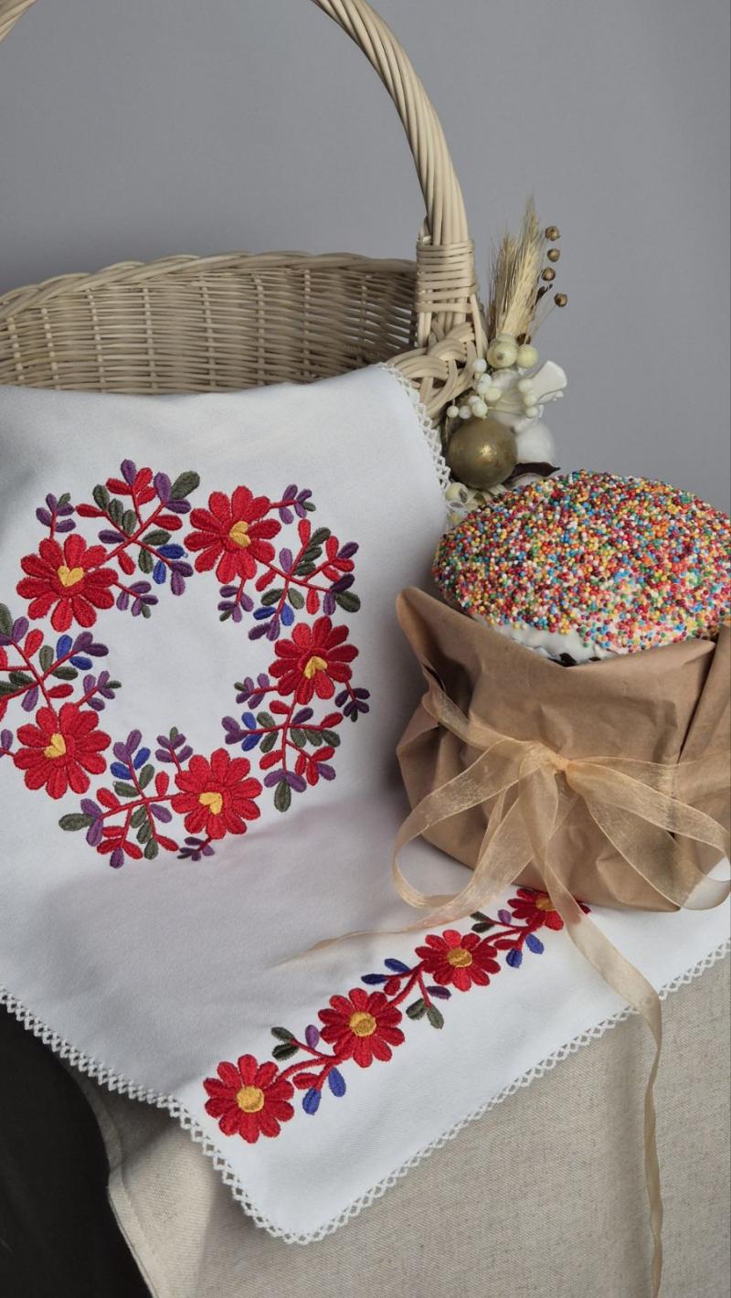 Великодній рушник на кошичок "Віночок"