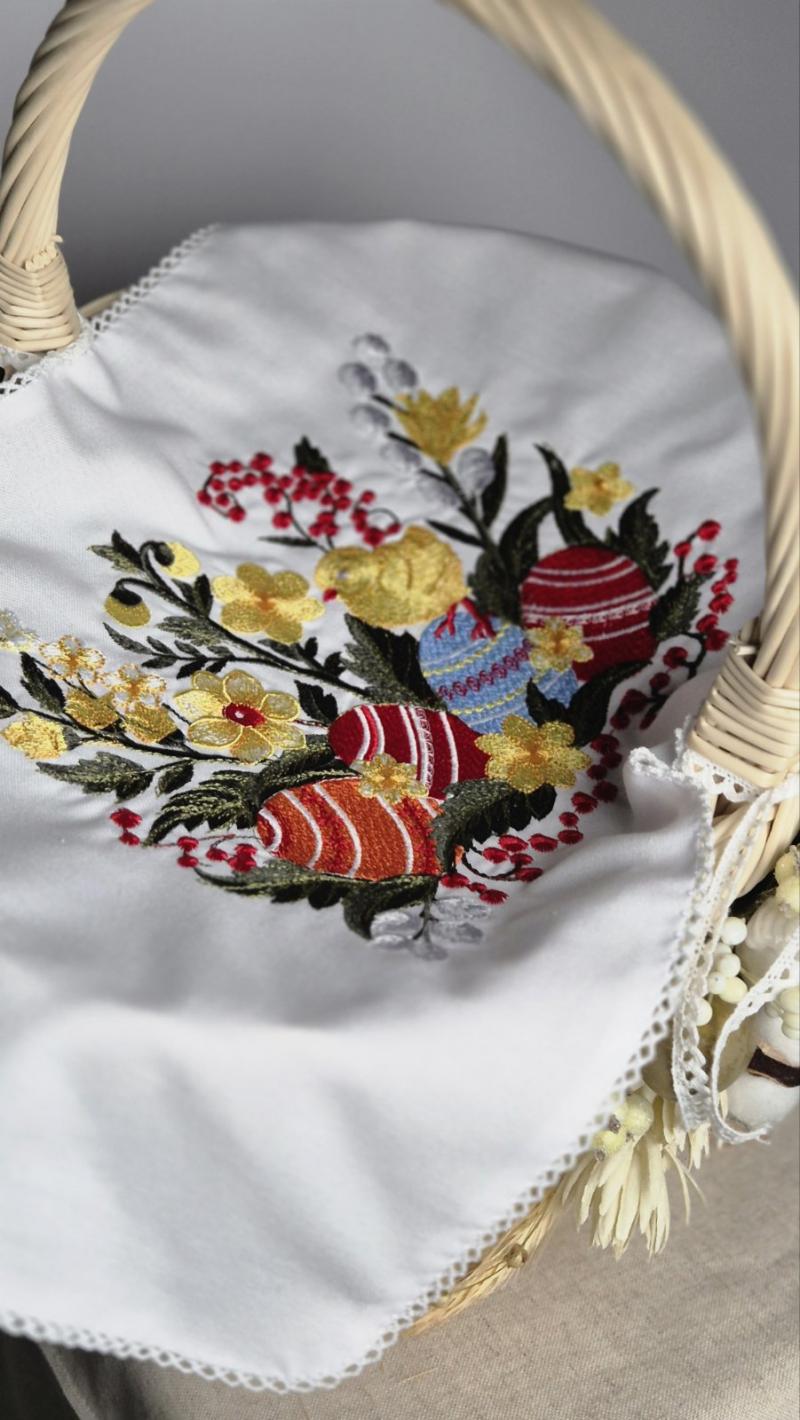 Вишитий рушник на великодній кошик "Циплятка"