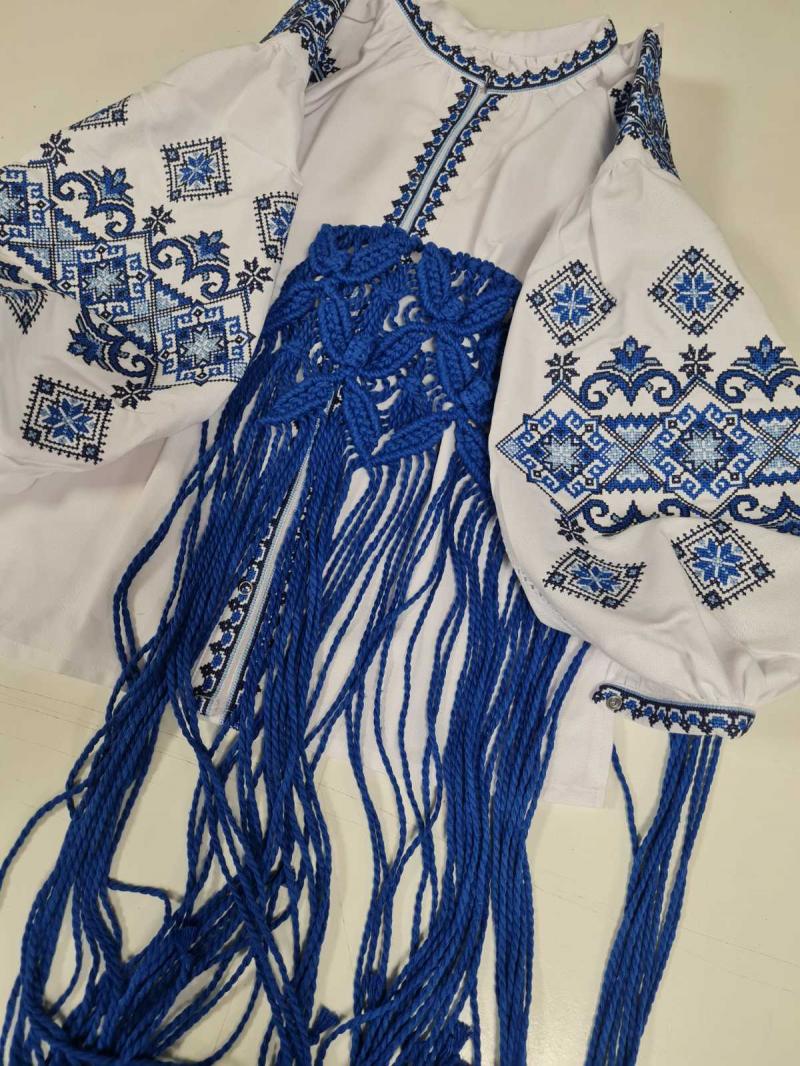 Дитяче макраме синього кольору