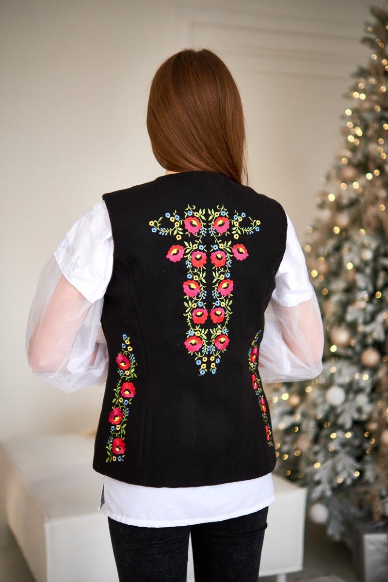 Вишита жіноча утеплена жилетка (горсик, безрукавка) "Квіткова" від ТМ КАЛИНА  фото 2
