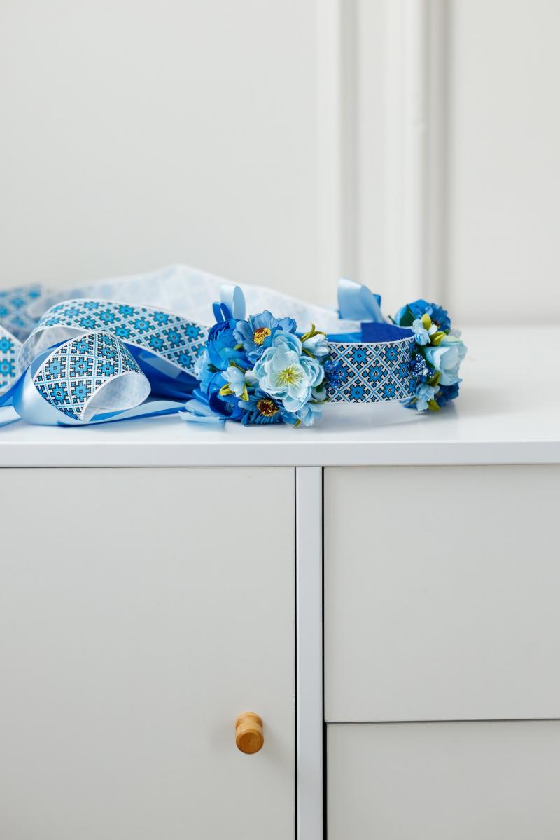 Темно блакитний  віночок зі стрічками  фото 3