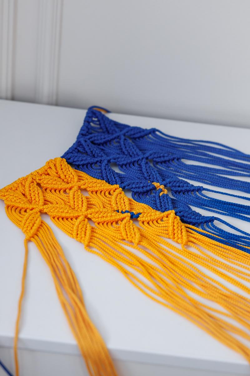 Дитяча хустина макраме - в патріотичних кольорах  (ручна робота) фото 5