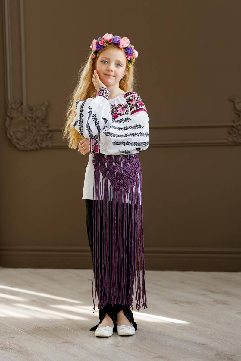 Дитяча хустина макраме - фіолетового кольору  (ручна робота)